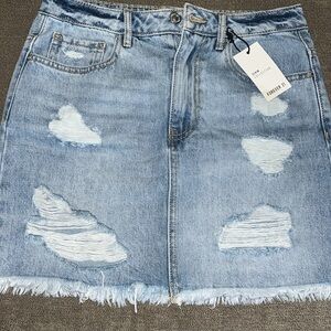 Forever 21 denim skirt , destructed! NWT!! $12